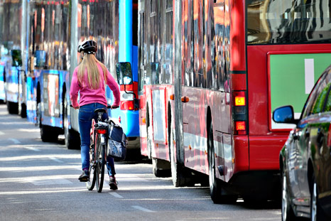 TEPR - cyclist in heavy traffic